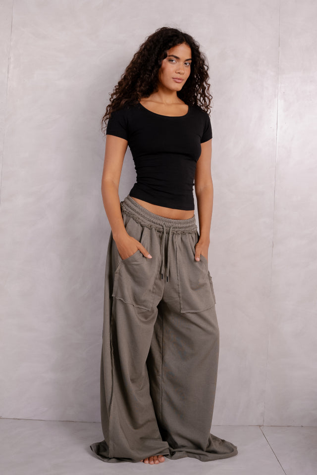 Basic Streached Wide Crew Neck Top
