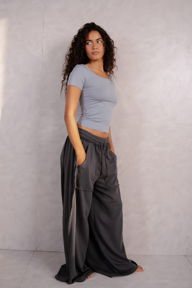 Relaxed Wide Leg Drawstring Pants - Image 4