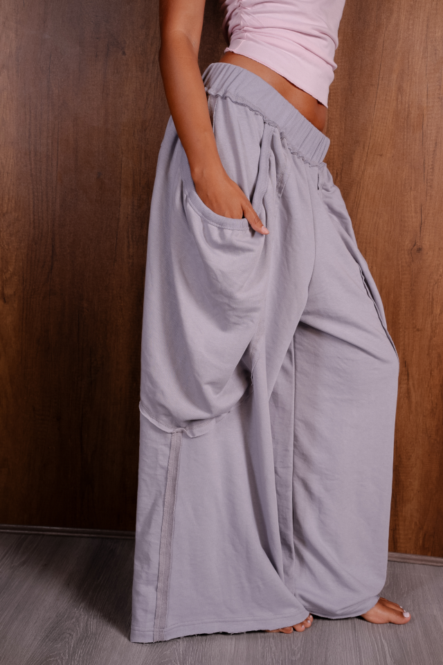 Relaxed Wide Leg Elastic Waist Pants - Image 5
